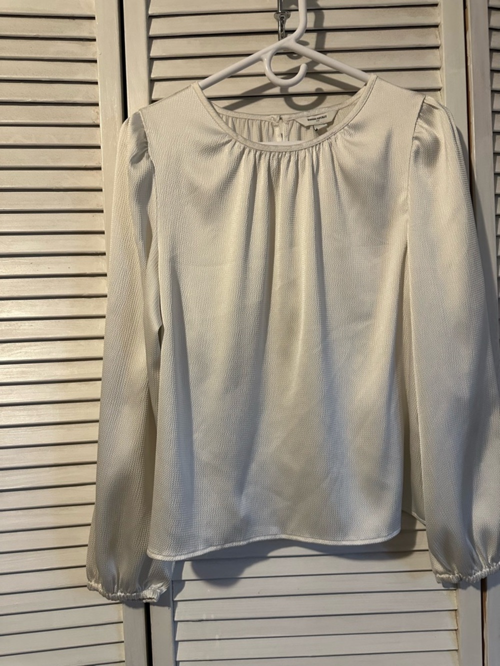 Banana Republic Cream Long-Sleeve Textured Blouse